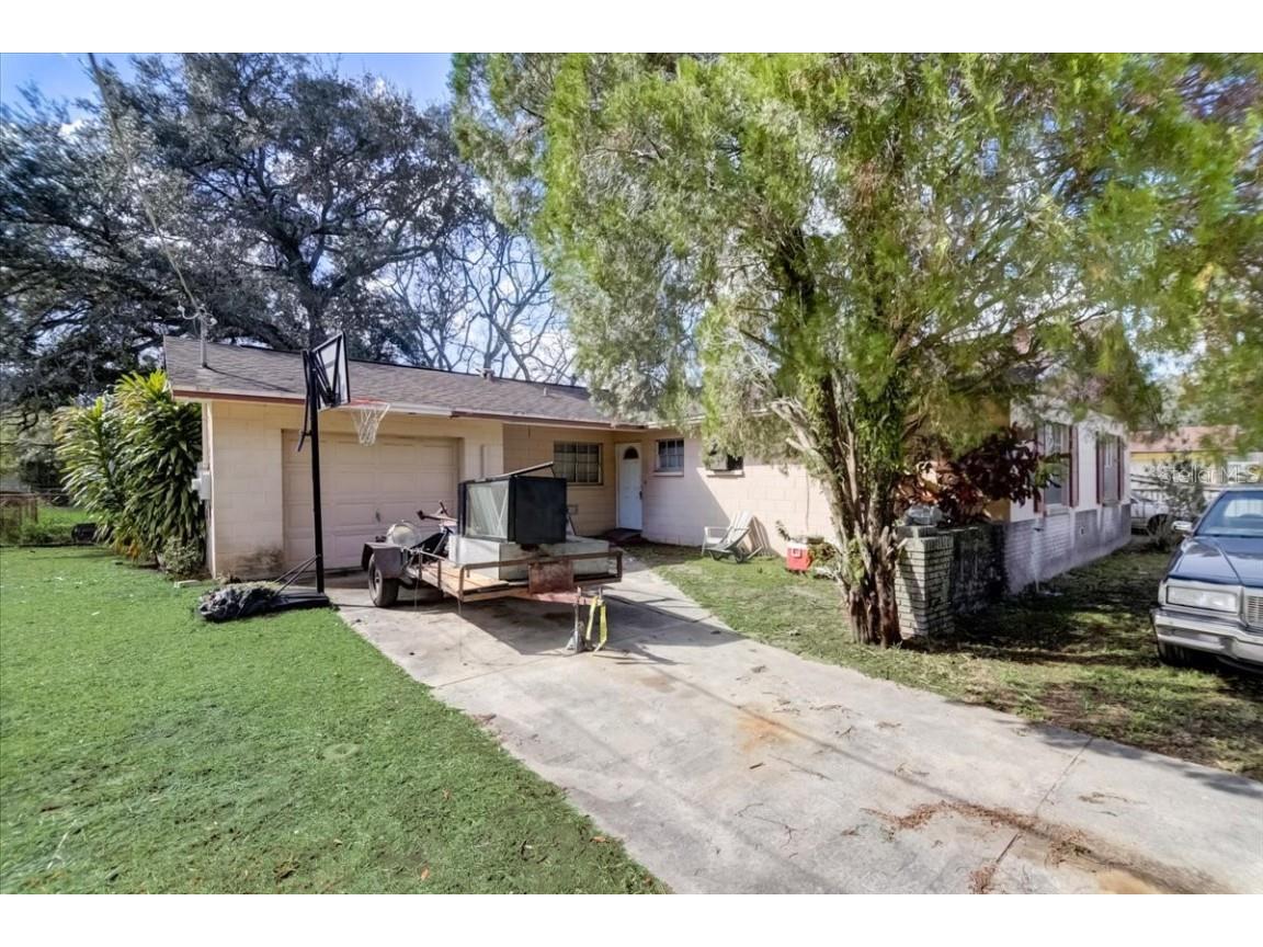 4437 Dolphin Drive Tampa FL 33617 T3421983 image1