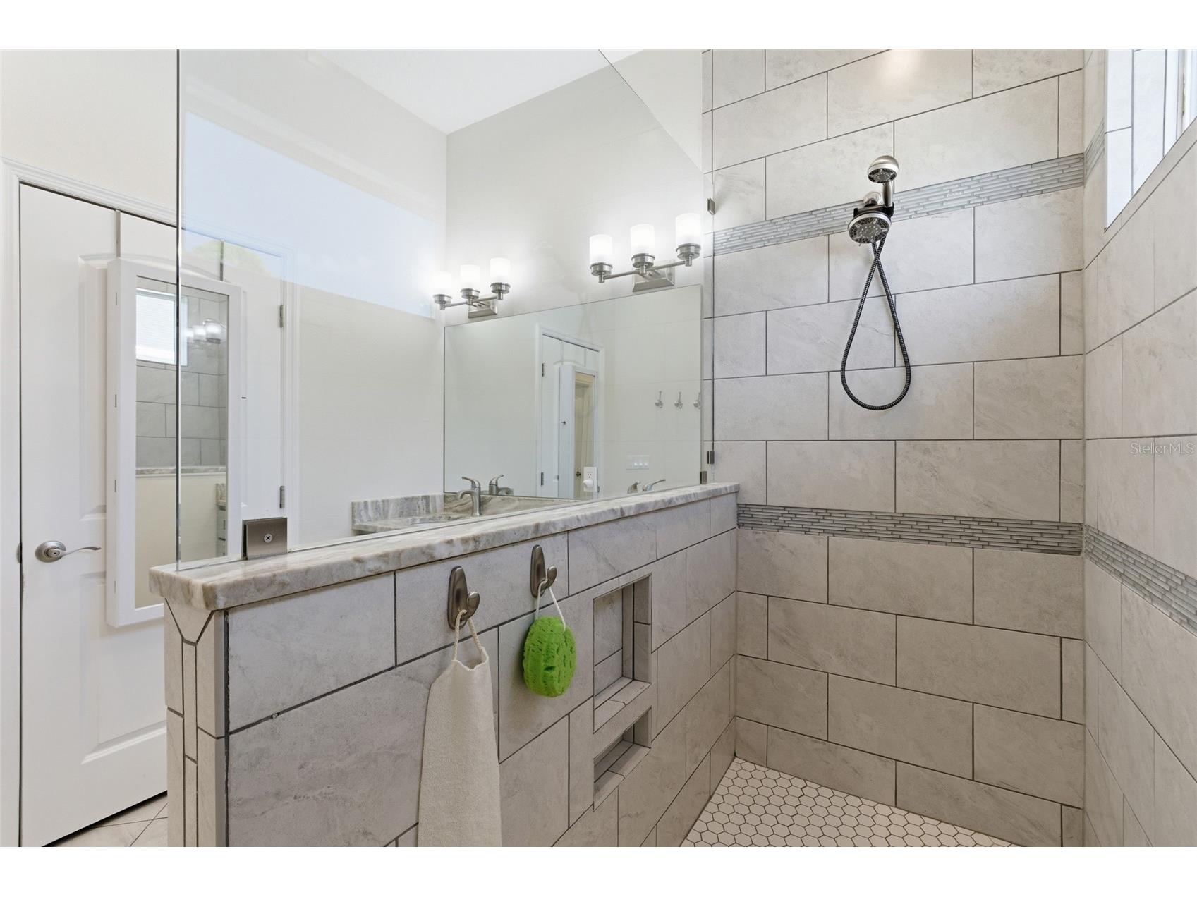 4437 Meridian Road Venice FL 34293 A4685556 image24
