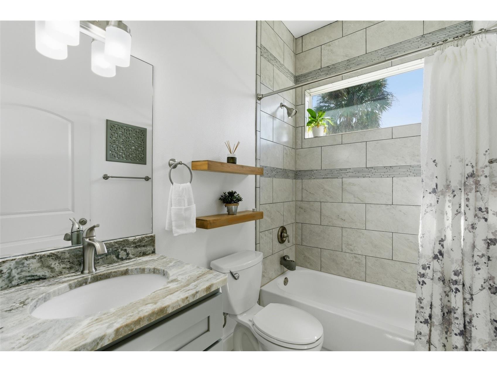 4437 Meridian Road Venice FL 34293 A4685556 image27
