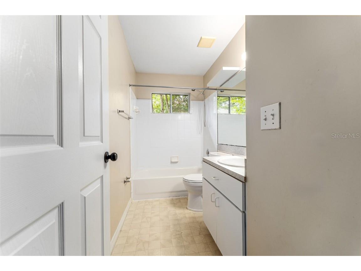 4437 NW 35th Street Gainesville FL 32605 OM706344 image40