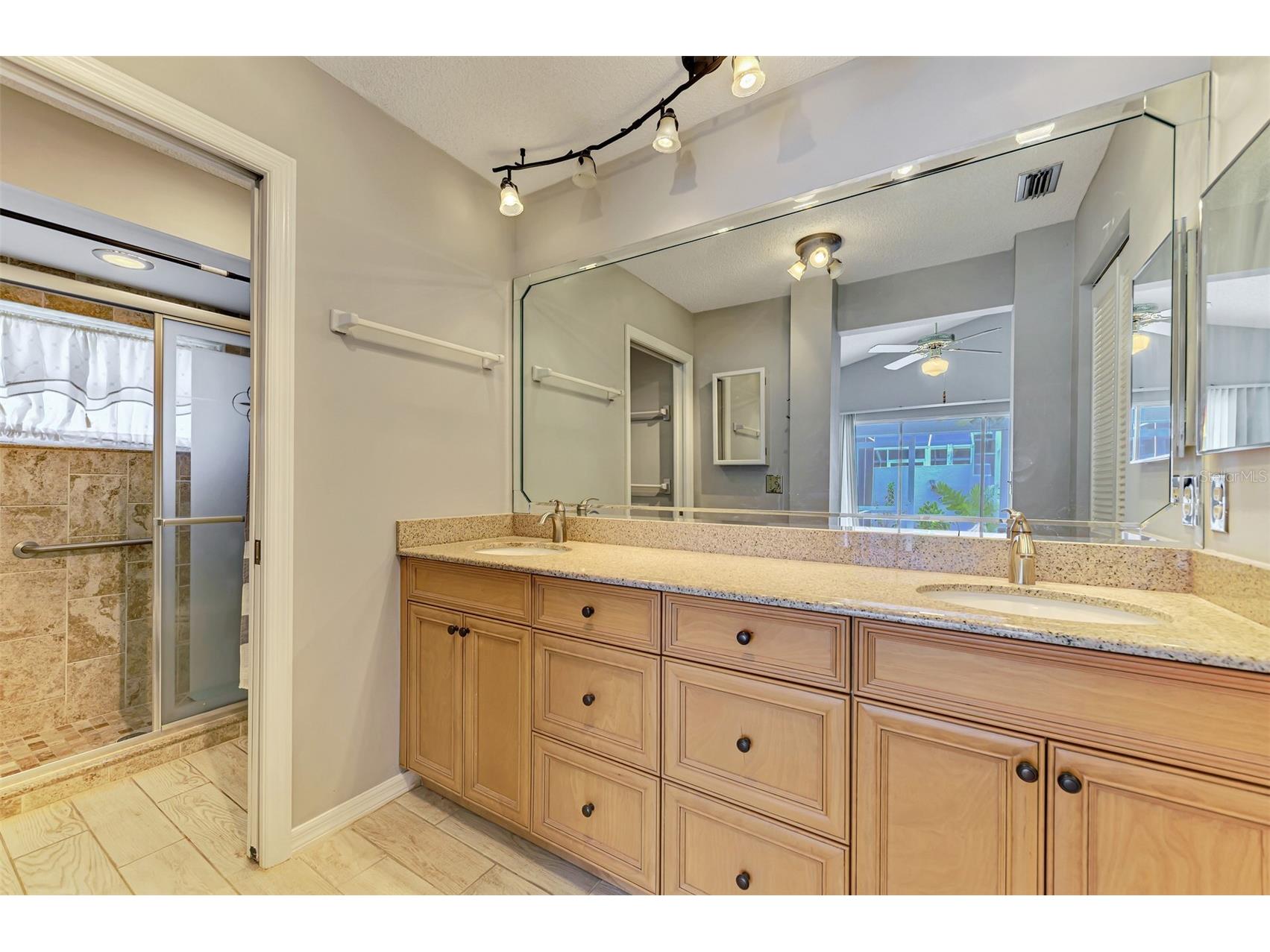 4438 Long Common Lane #52 Sarasota FL 34235 A4689848 image17