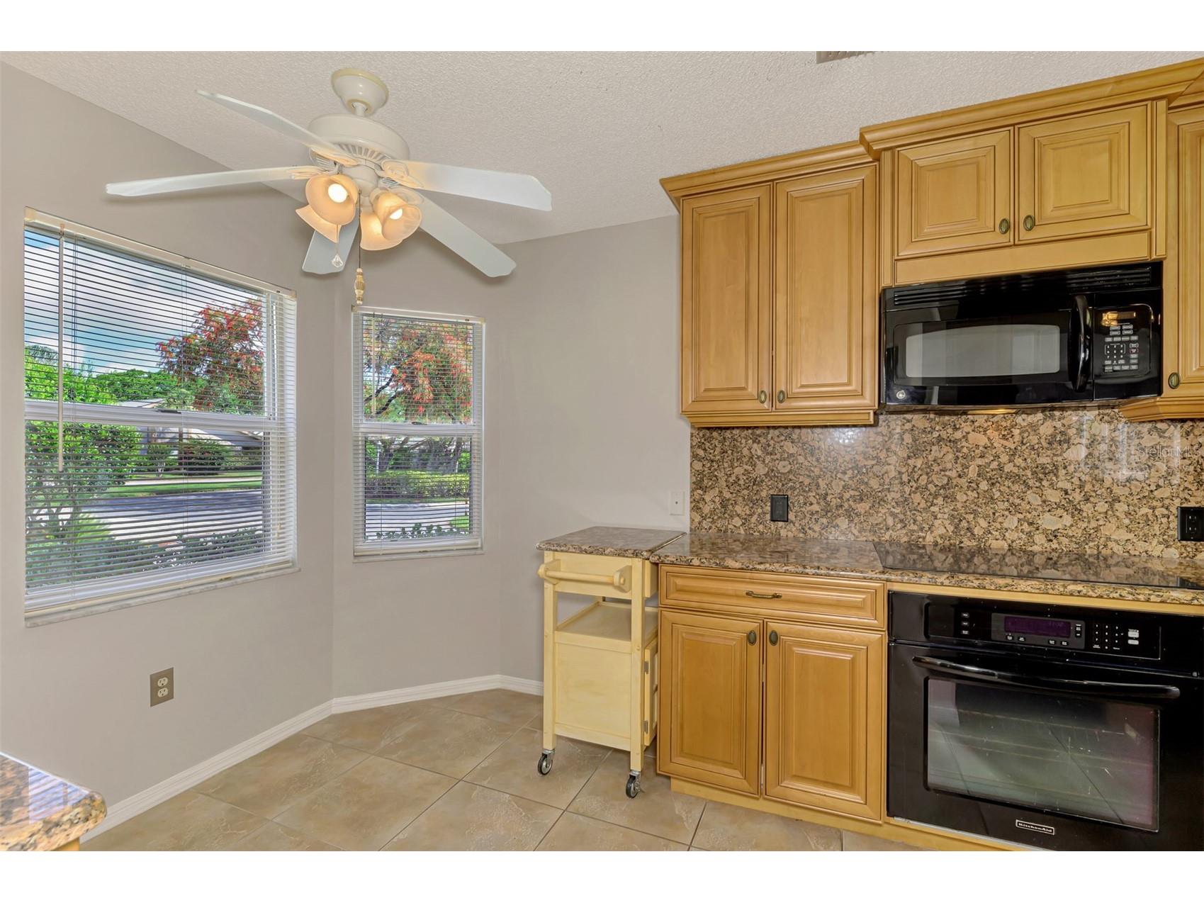 4438 Long Common Lane #52 Sarasota FL 34235 A4689848 image7