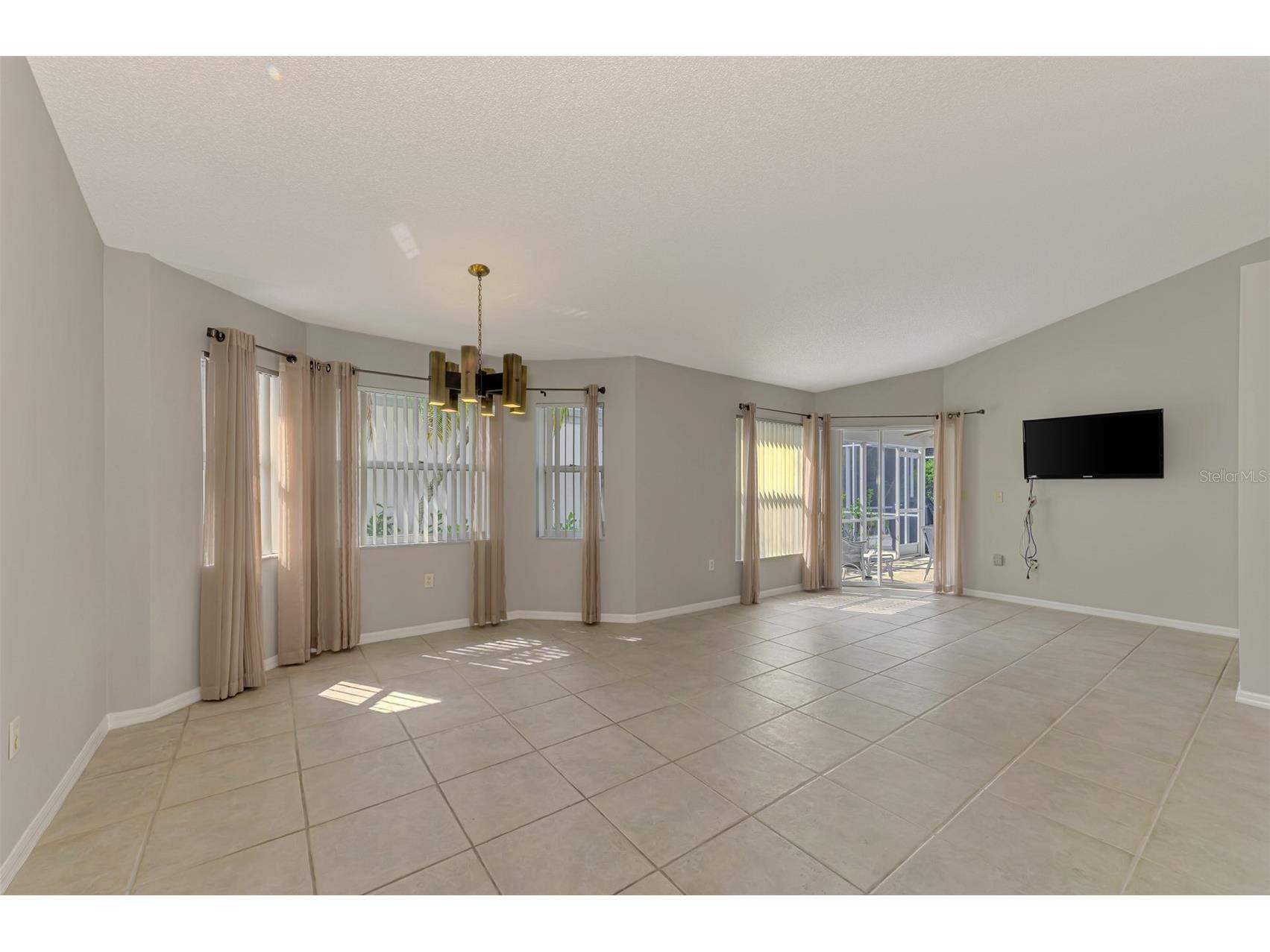 4438 Long Common Lane #52 Sarasota FL 34235 A4689848 image8