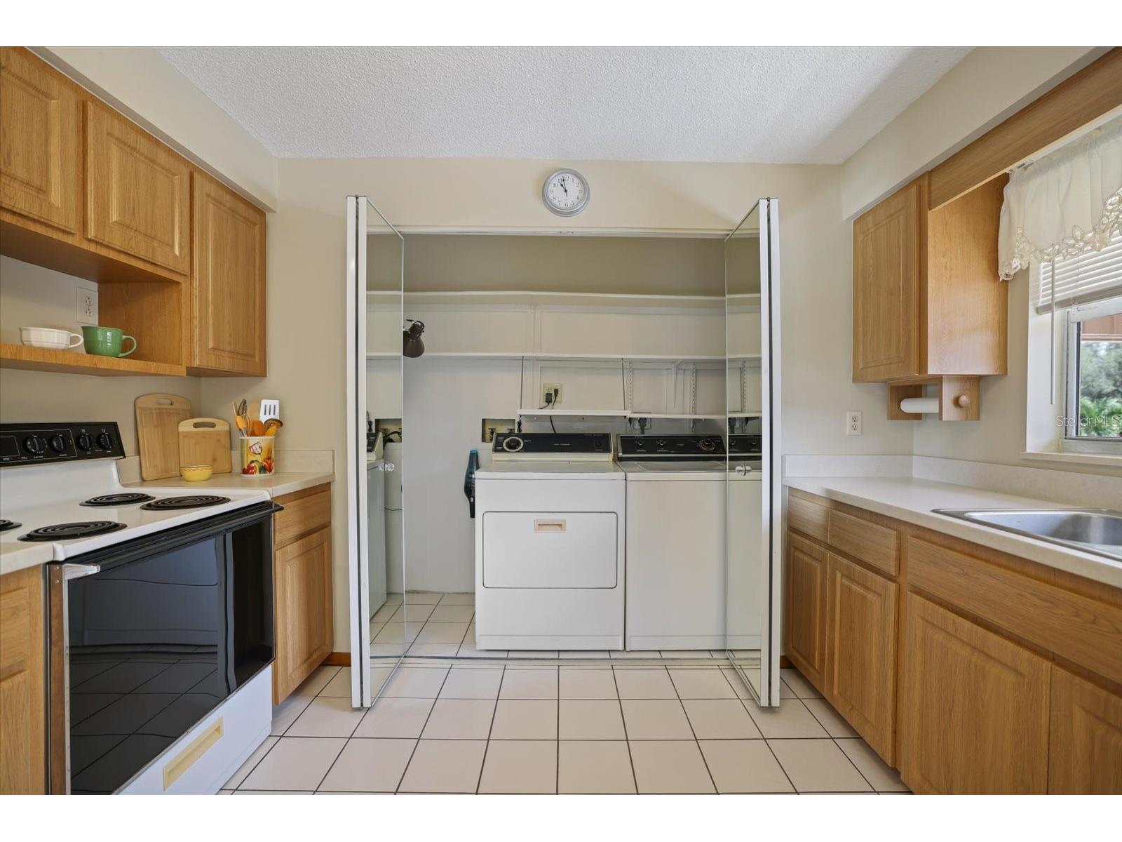 4438 Narraganset Trail #98A Sarasota FL 34233 A4700542 image11
