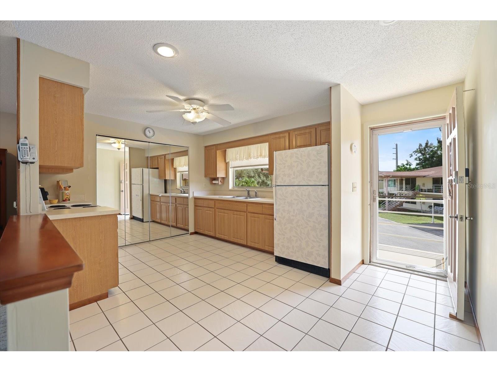 4438 Narraganset Trail #98A Sarasota FL 34233 A4700542 image9