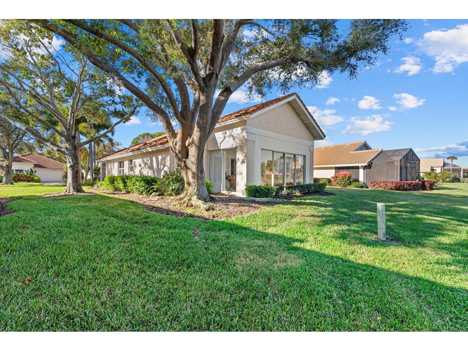 4439 Deer Trail Boulevard Sarasota FL 34238 A4677582 image32