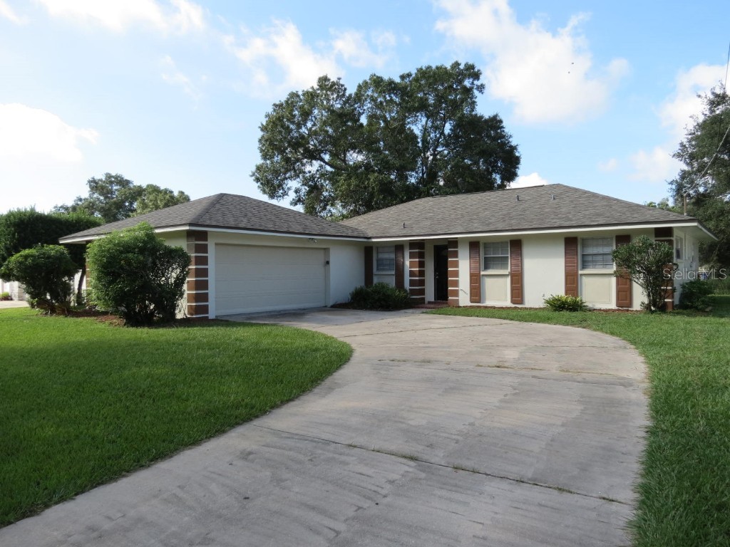 4439 Dolphin Drive Tampa FL 33617 T3466615 image1
