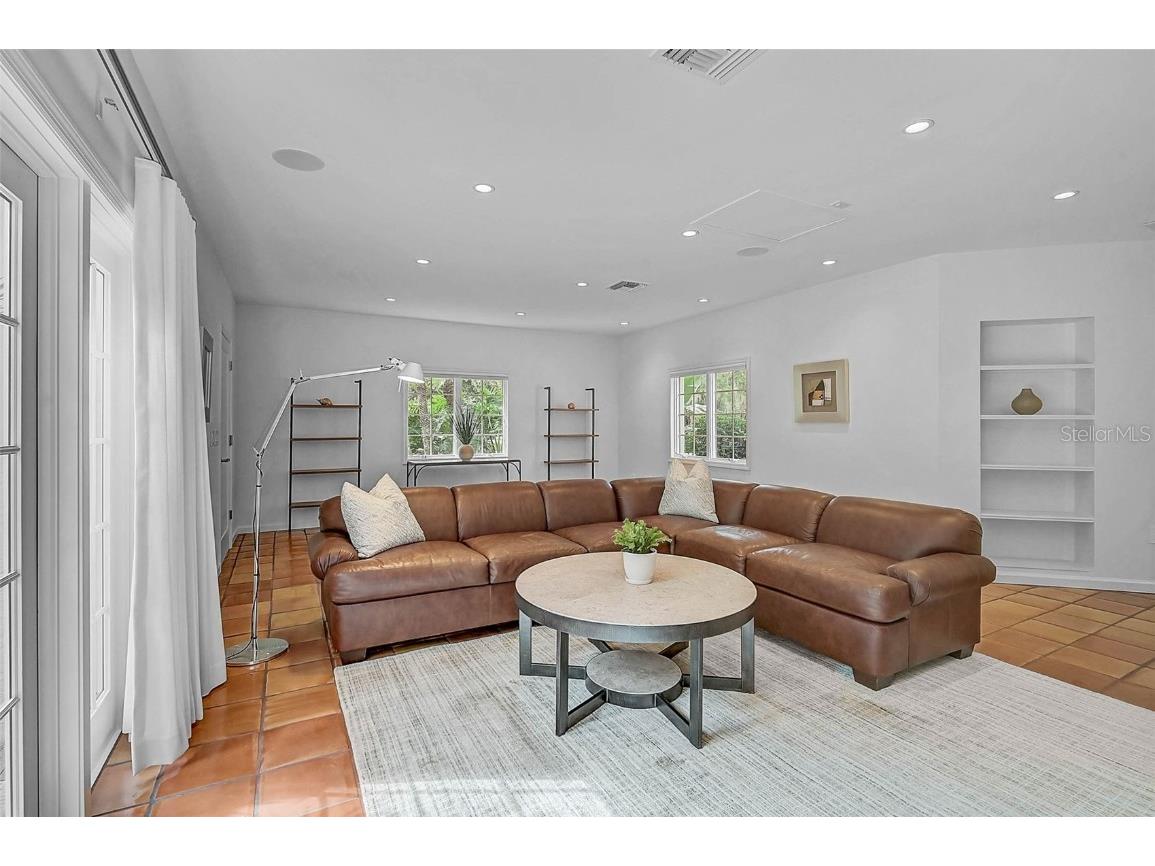 4439 Westwood Lane Sarasota FL 34231 A4664741 image25