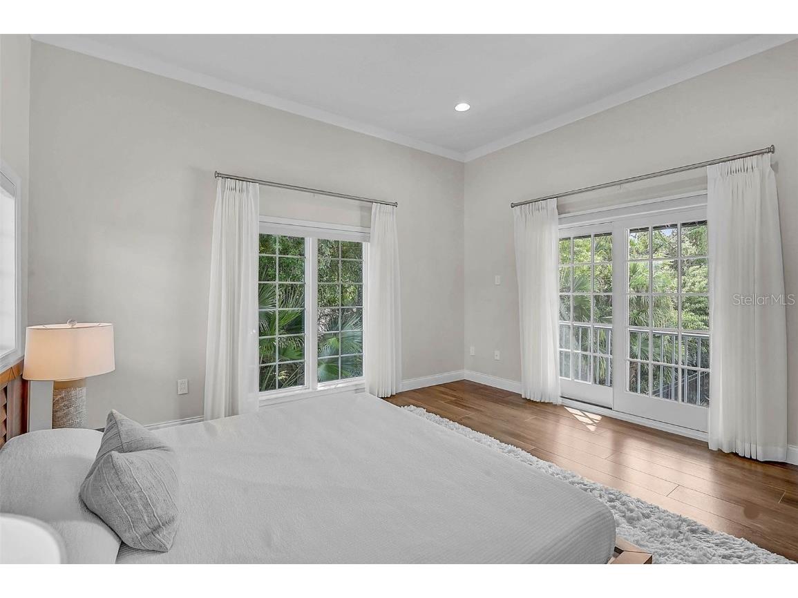 4439 Westwood Lane Sarasota FL 34231 A4664741 image31