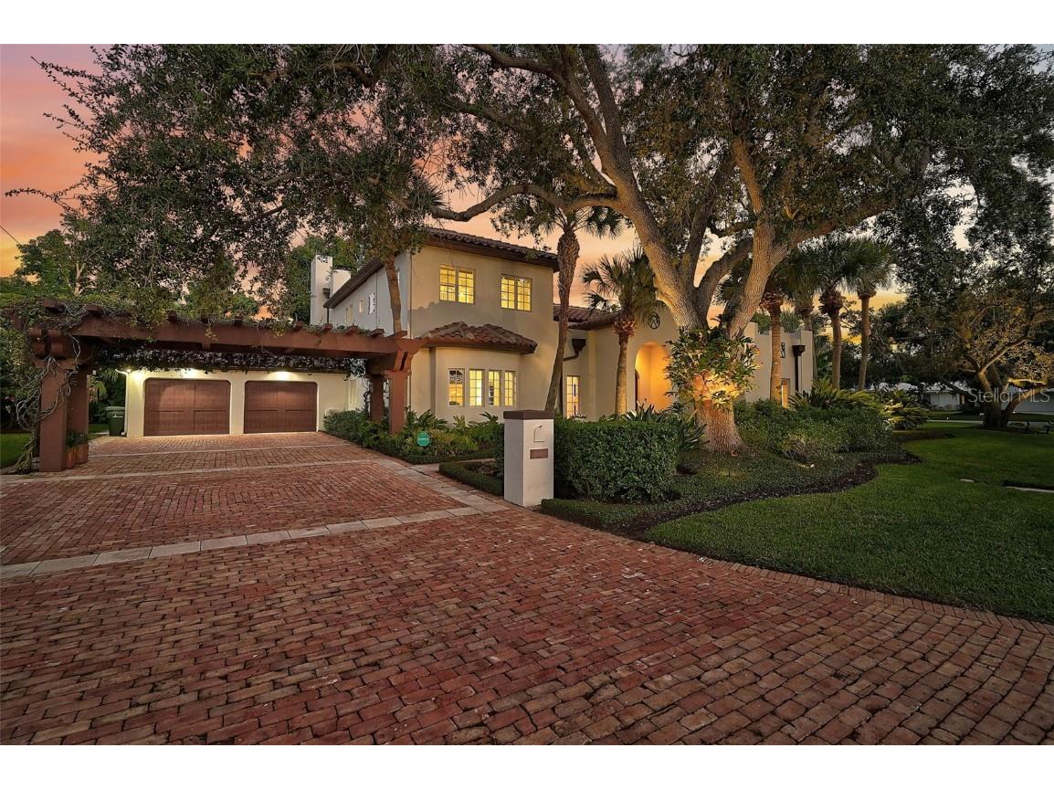 4439 Westwood Lane Sarasota FL 34231 A4664741 image4