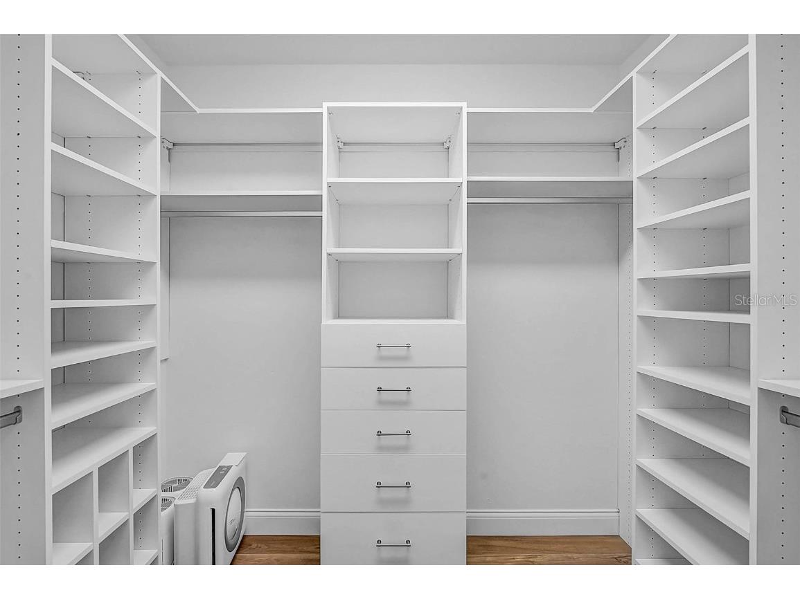 4439 Westwood Lane Sarasota FL 34231 A4664741 image41