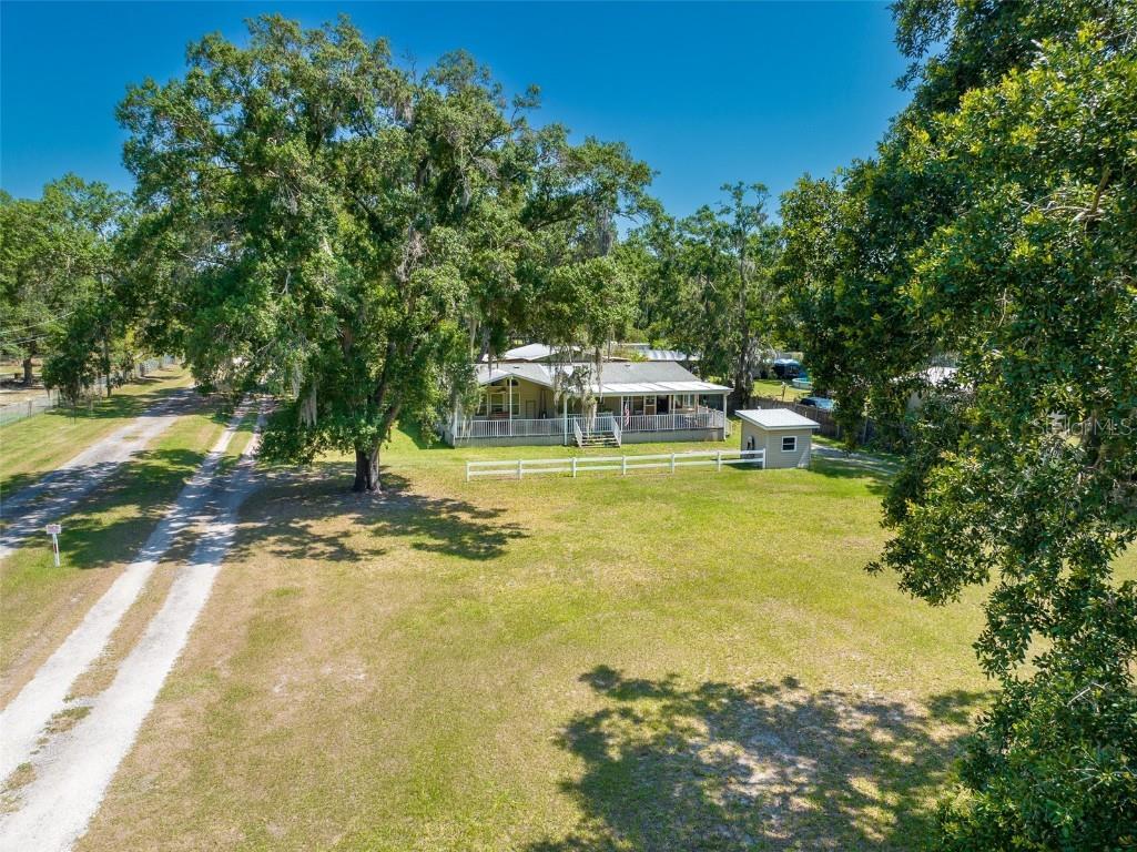 444 Old Welcome Road Lithia FL 33547 T3446284 image1