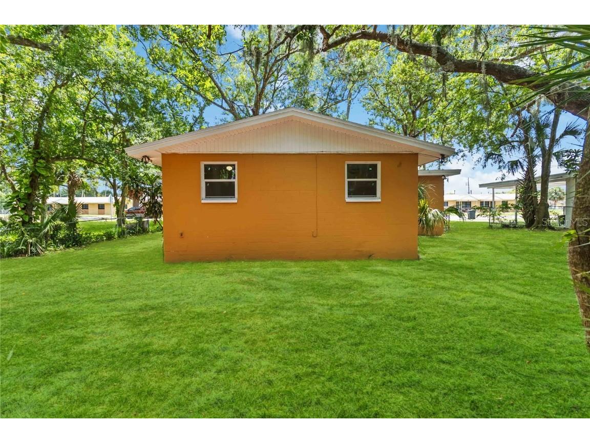 444 S Caroline Street Daytona Beach FL 32114 V4943809 image16