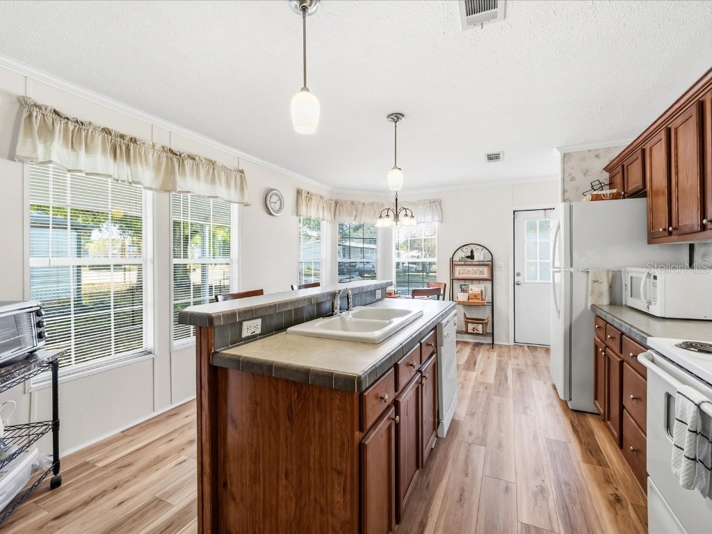 444 Skyline Drive W Lakeland FL 33801 L4957319 image3