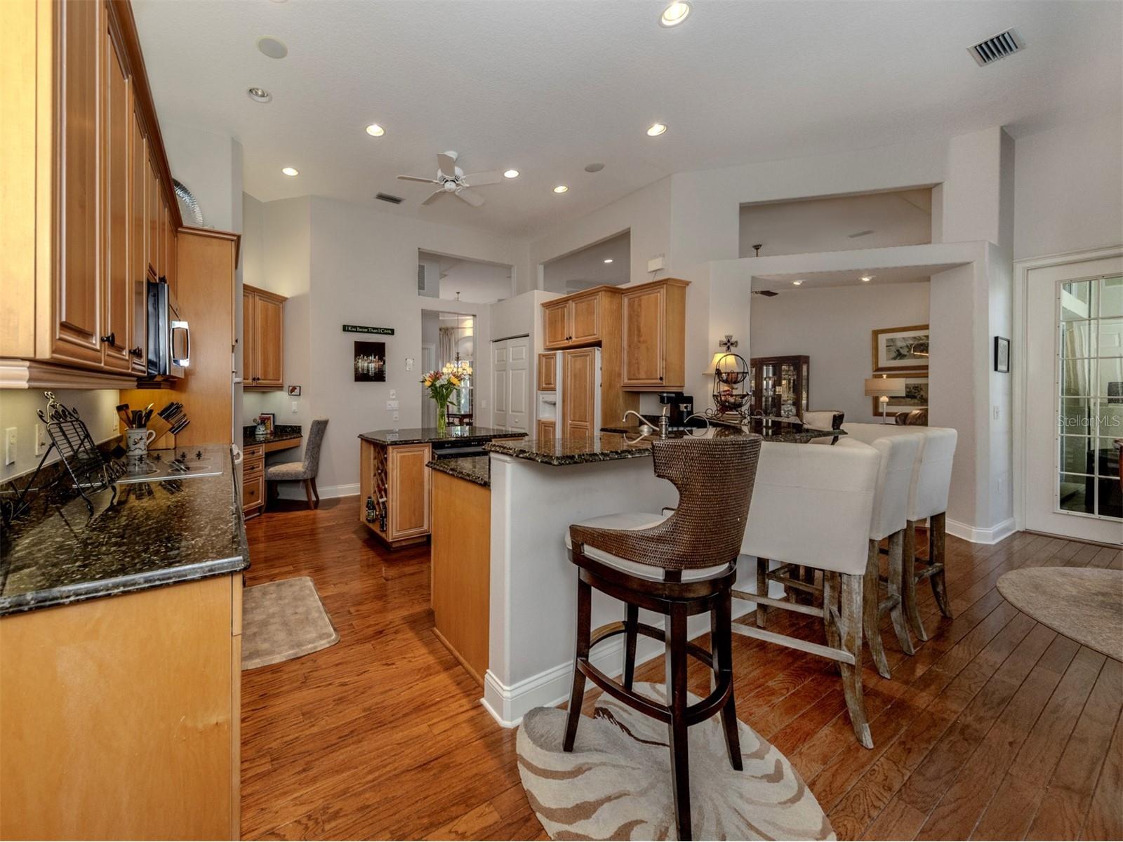 444 Tremingham Way Venice FL 34293 A4682198 image12