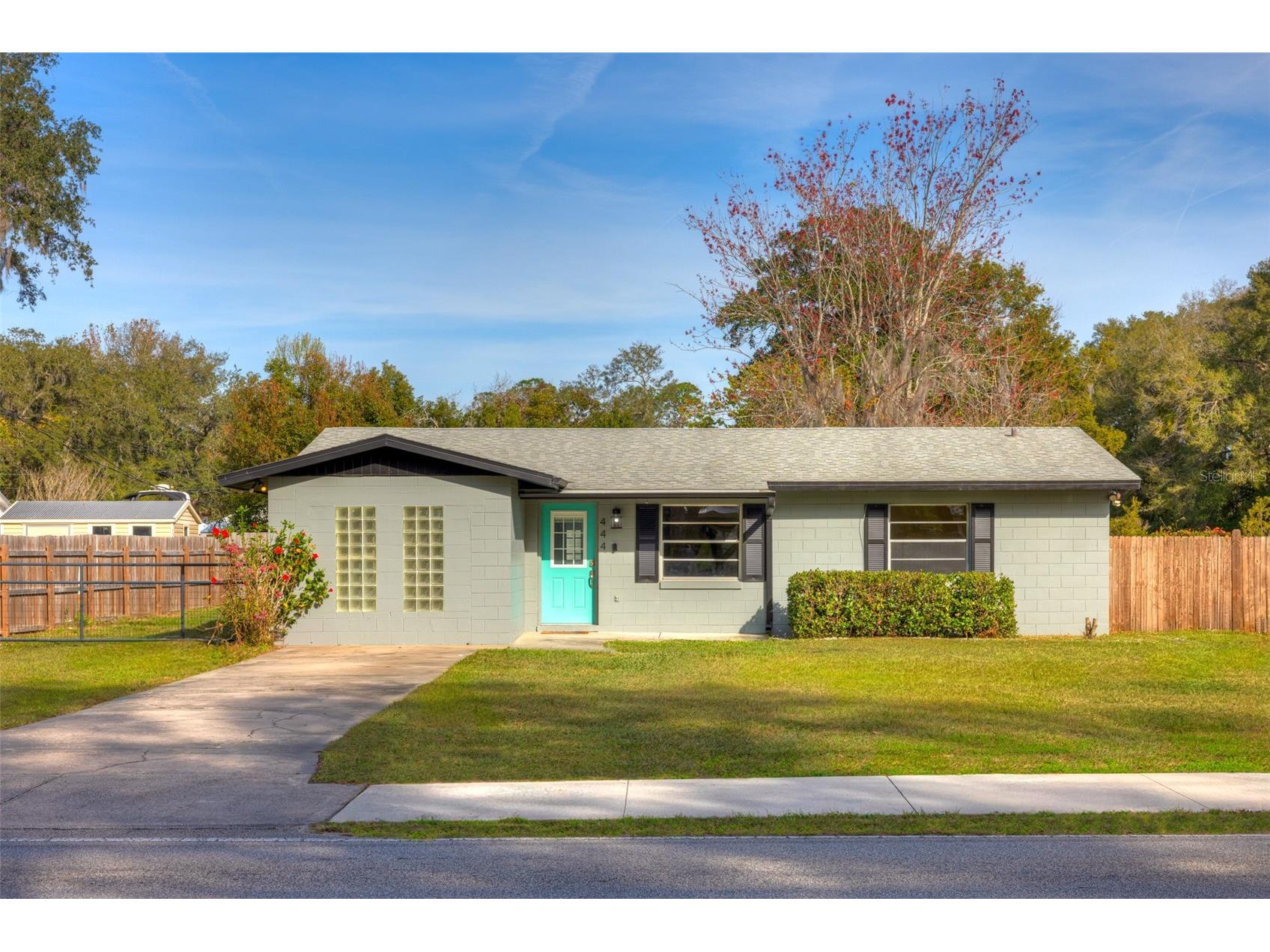 444 W Main Street Lake Helen FL 32744 V4946477 image1