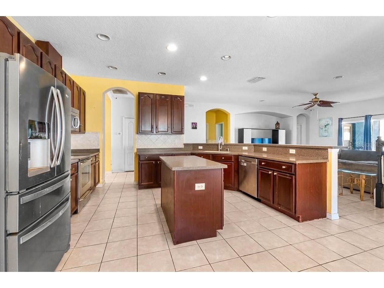 444 York Dale Drive Ruskin FL 33570 TB8523769 image8