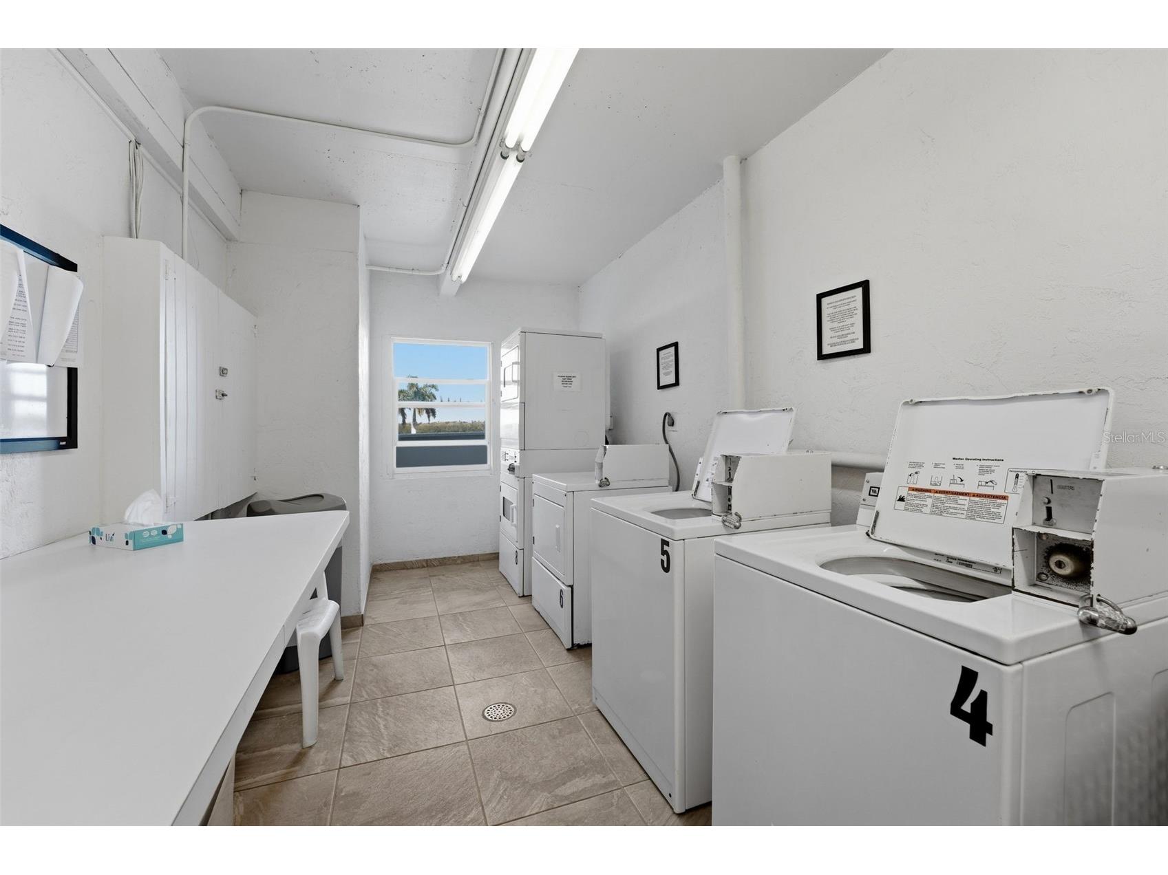 4440 Exeter Drive #106 Longboat Key FL 34228 - SARASOTA BAY D6146366 image18