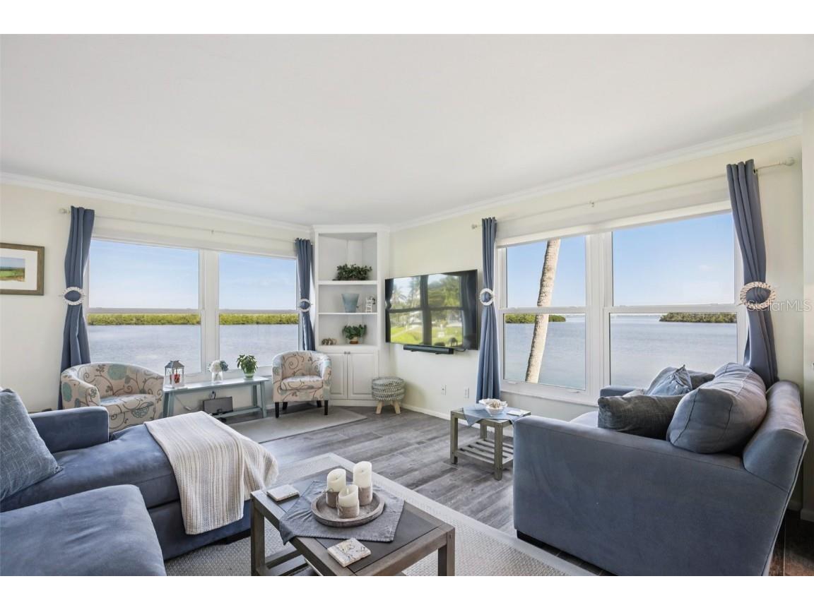 4440 Exeter Drive #206 Longboat Key FL 34228 A4673260 image1