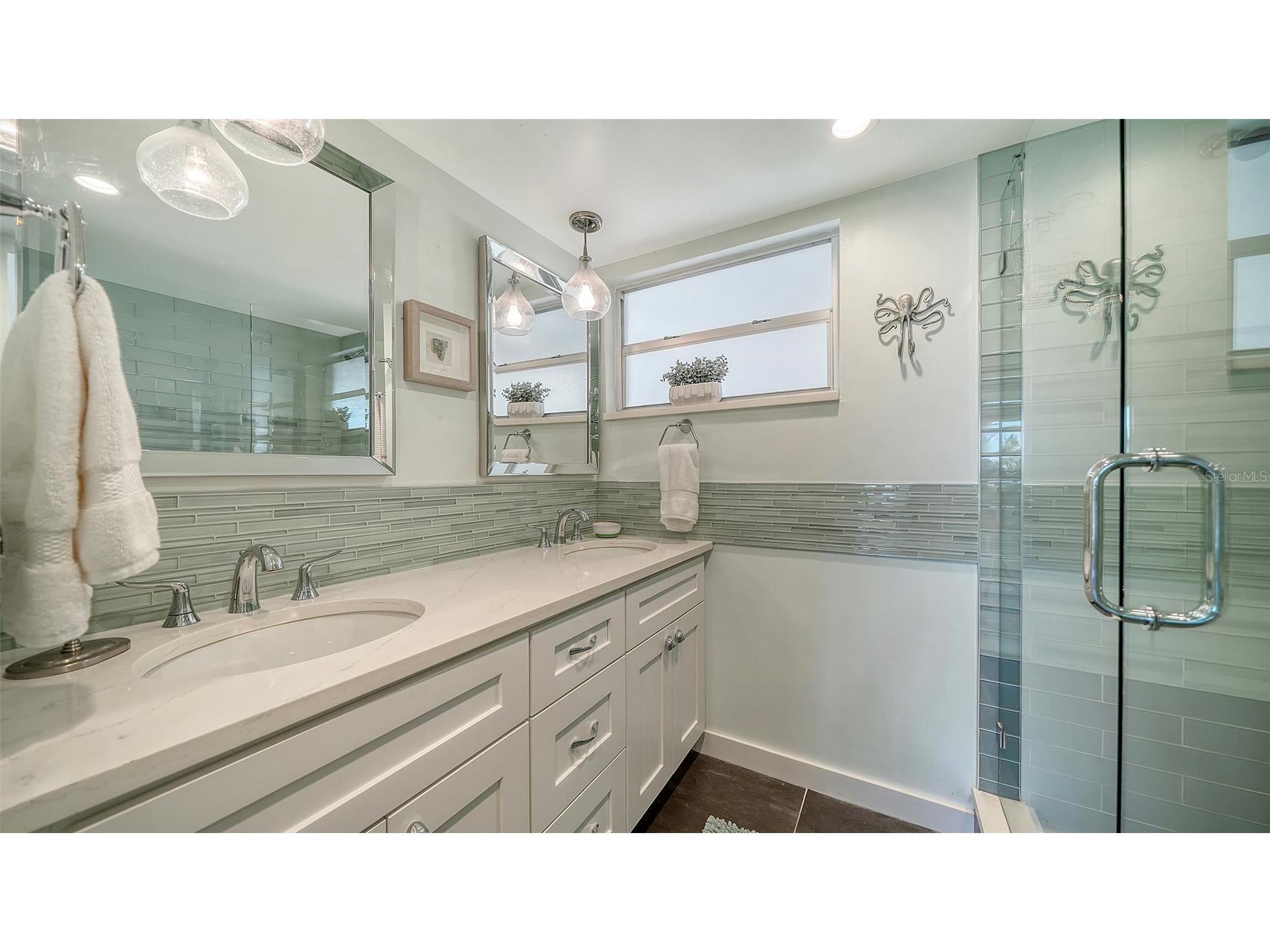4440 Exeter Drive #301 Longboat Key FL 34228 A4684917 image15