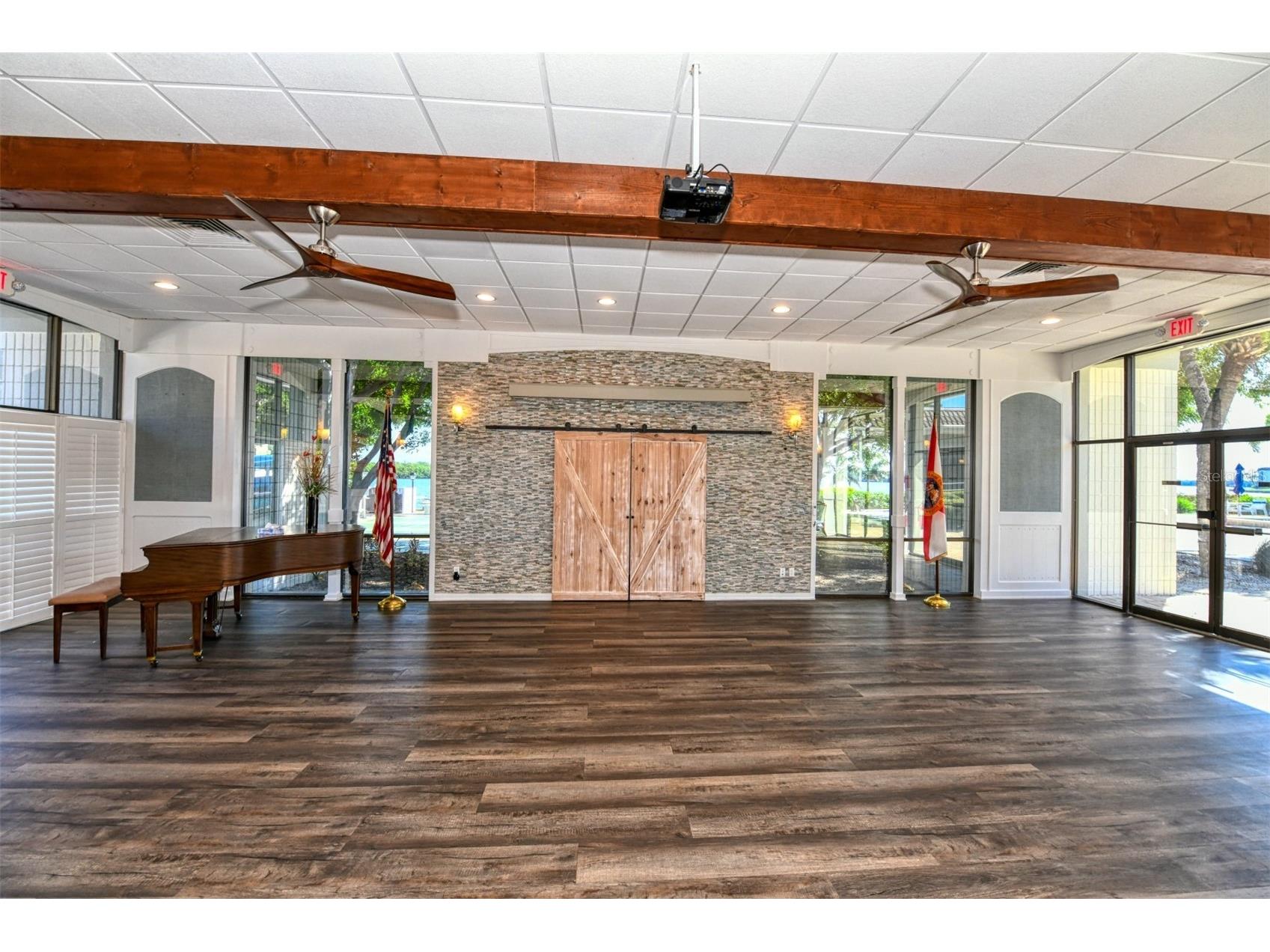 4440 Exeter Drive #301 Longboat Key FL 34228 A4684917 image32