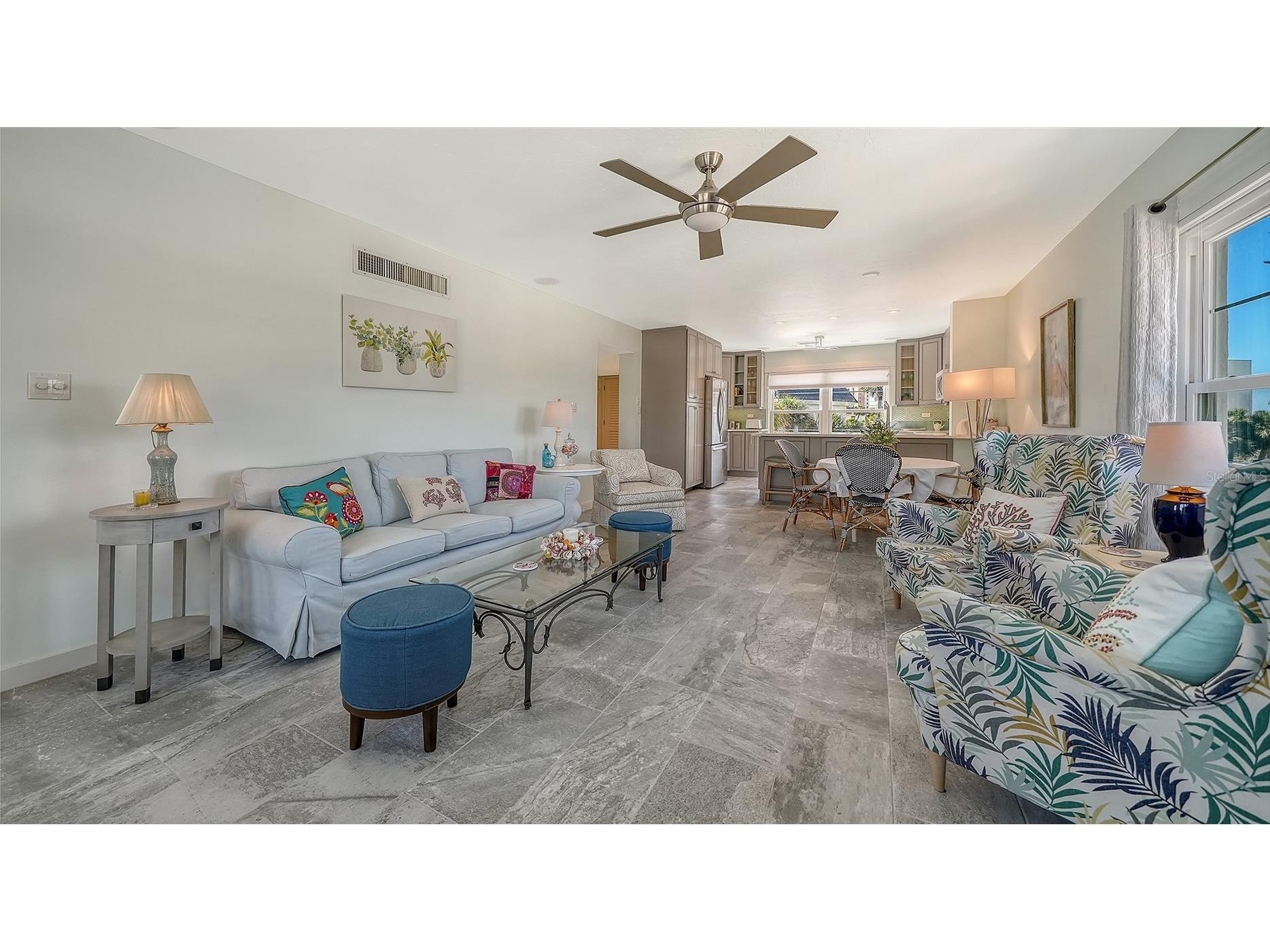 4440 Exeter Drive #301 Longboat Key FL 34228 A4684917 image4