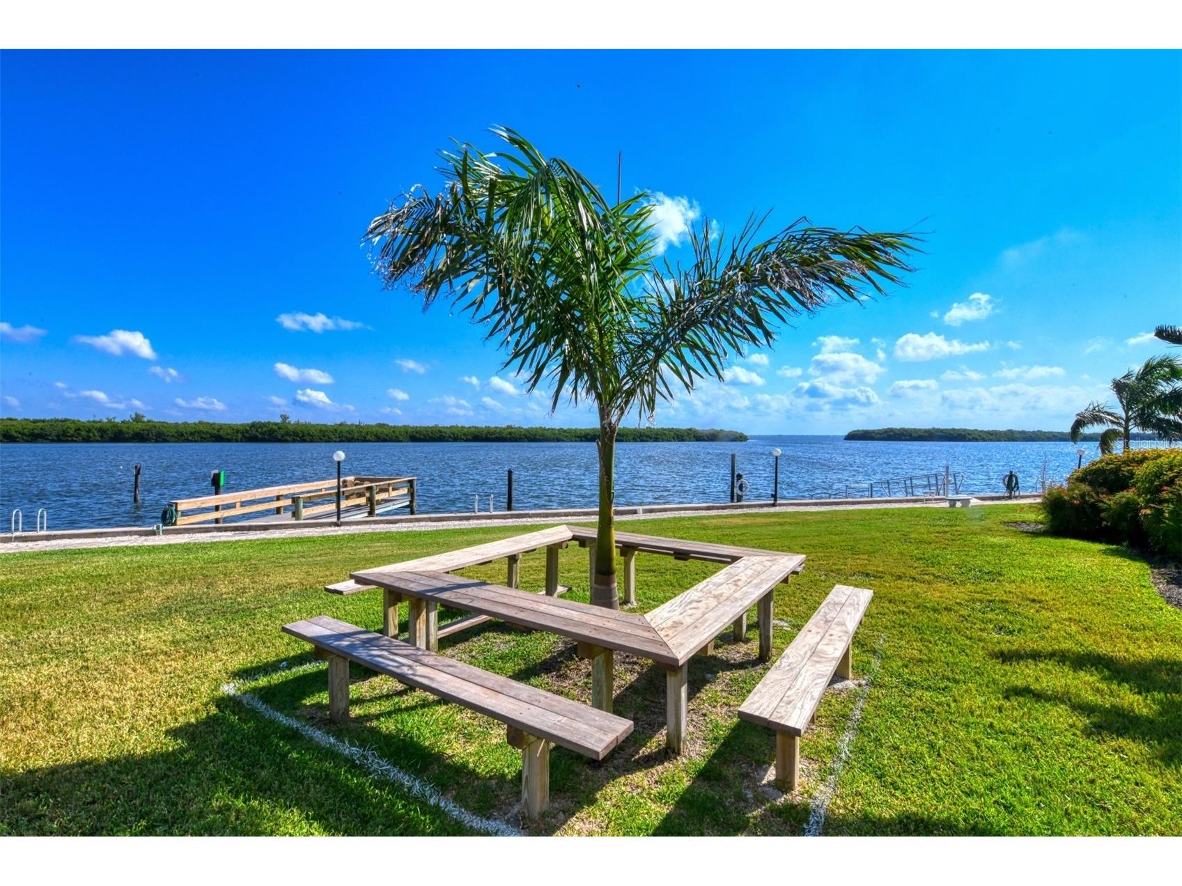 4440 Exeter Drive #301 Longboat Key FL 34228 A4684917 image51