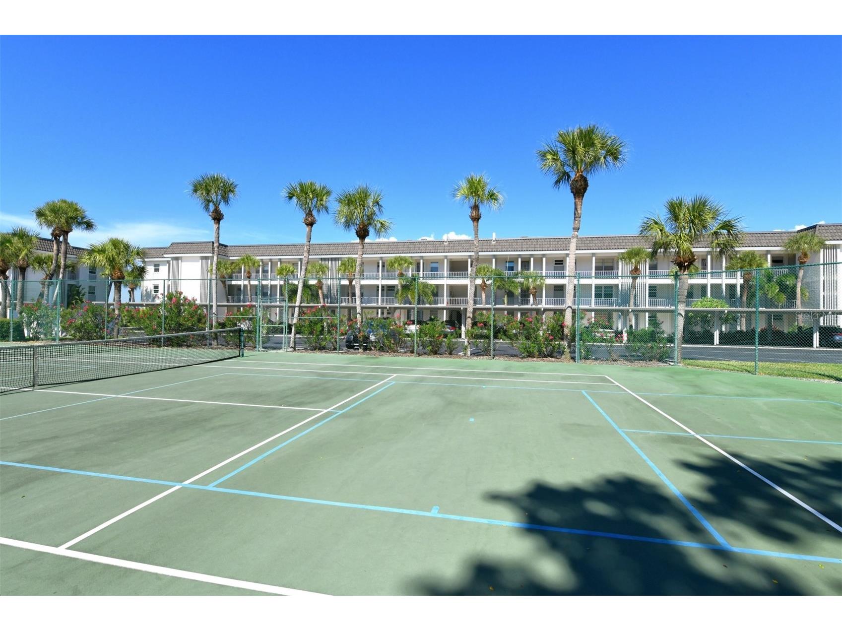 4440 Exeter Drive #301 Longboat Key FL 34228 A4684917 image58