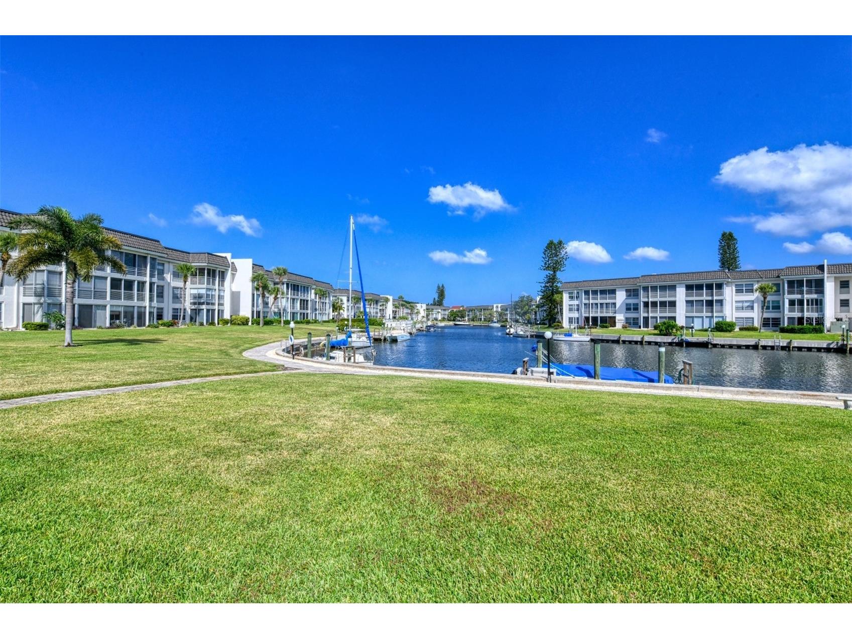 4440 Exeter Drive #301 Longboat Key FL 34228 A4684917 image60