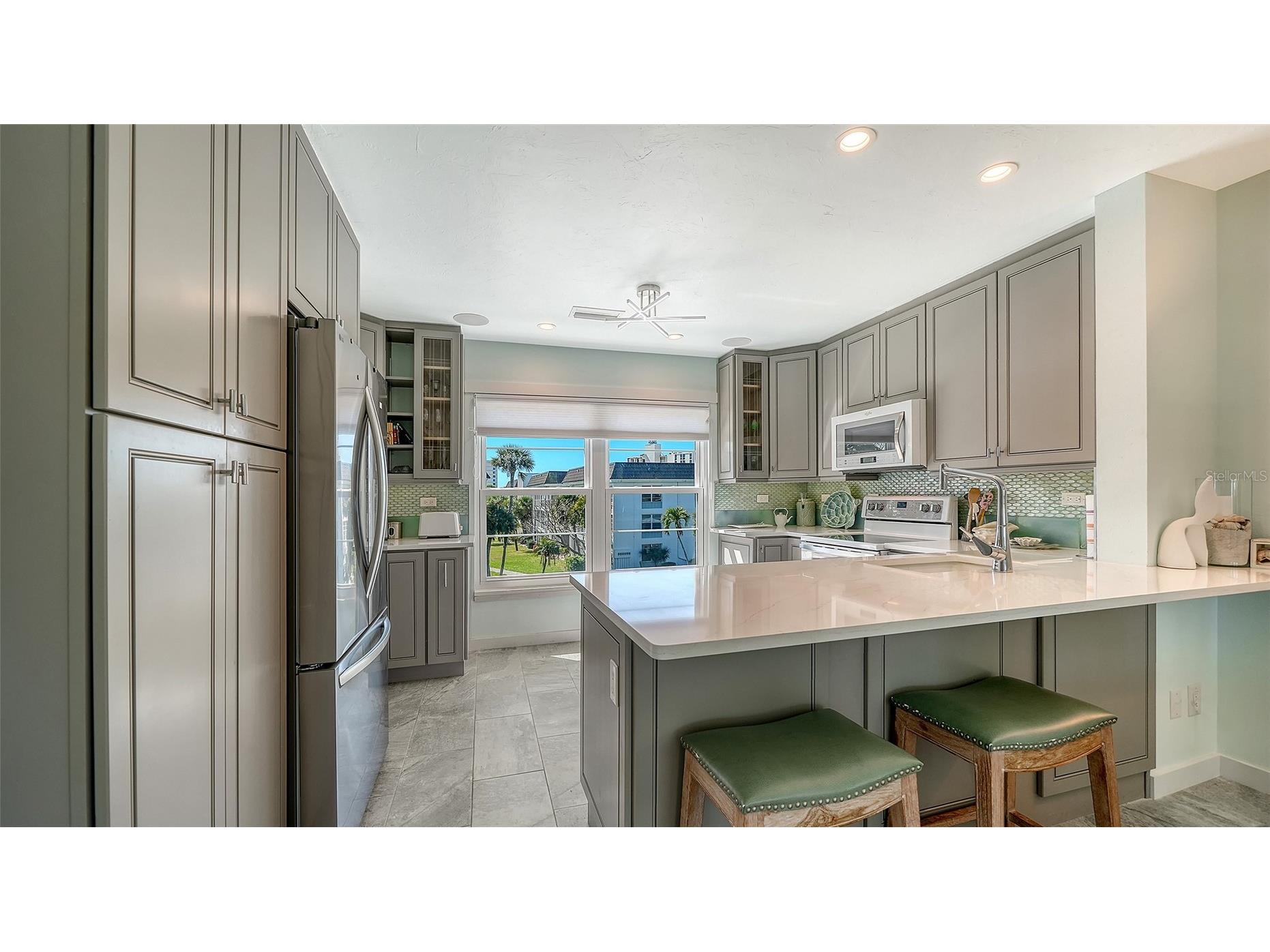 4440 Exeter Drive #301 Longboat Key FL 34228 A4684917 image7