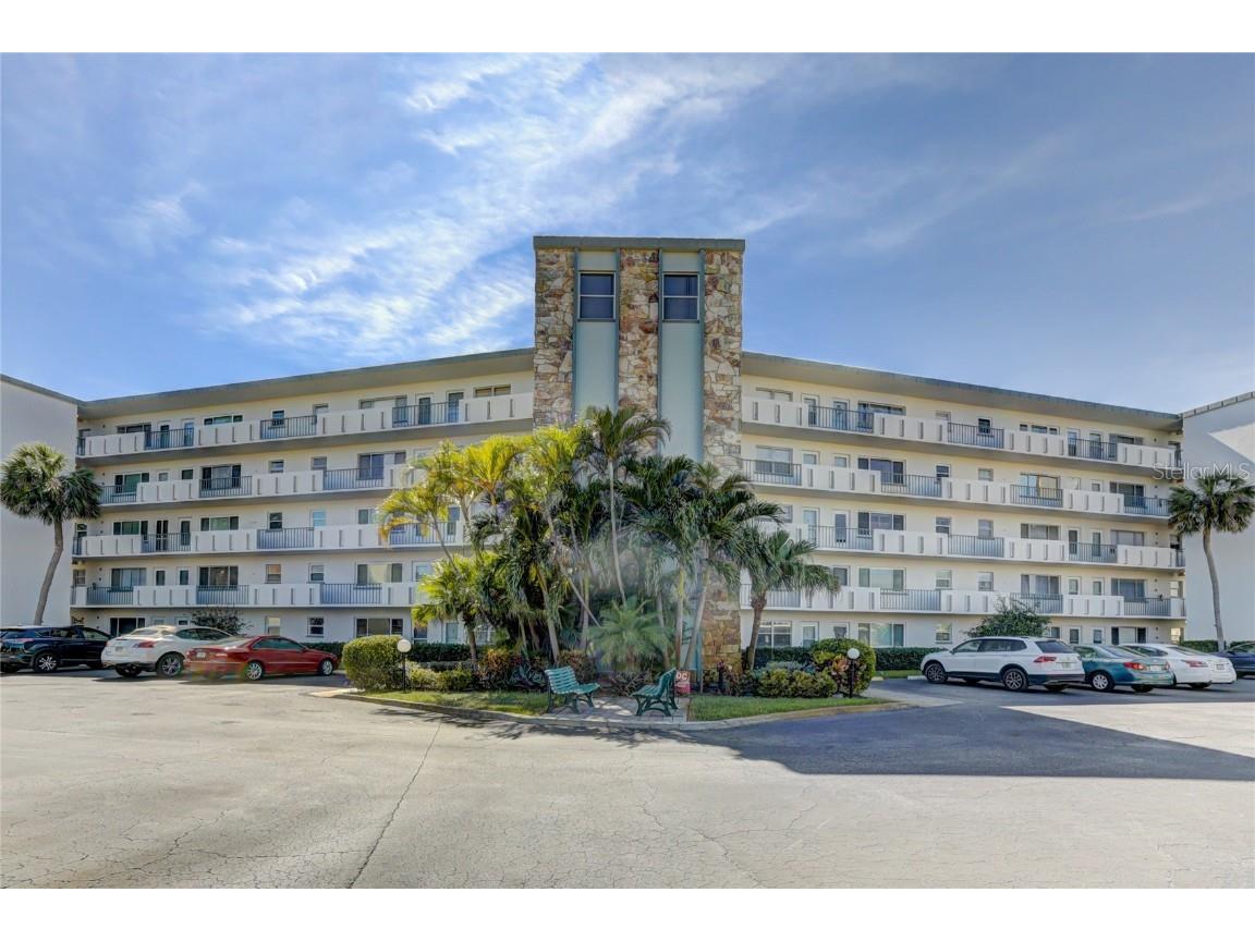 4440 Ironwood Circle #106D Bradenton FL 34209 A4562420 image1