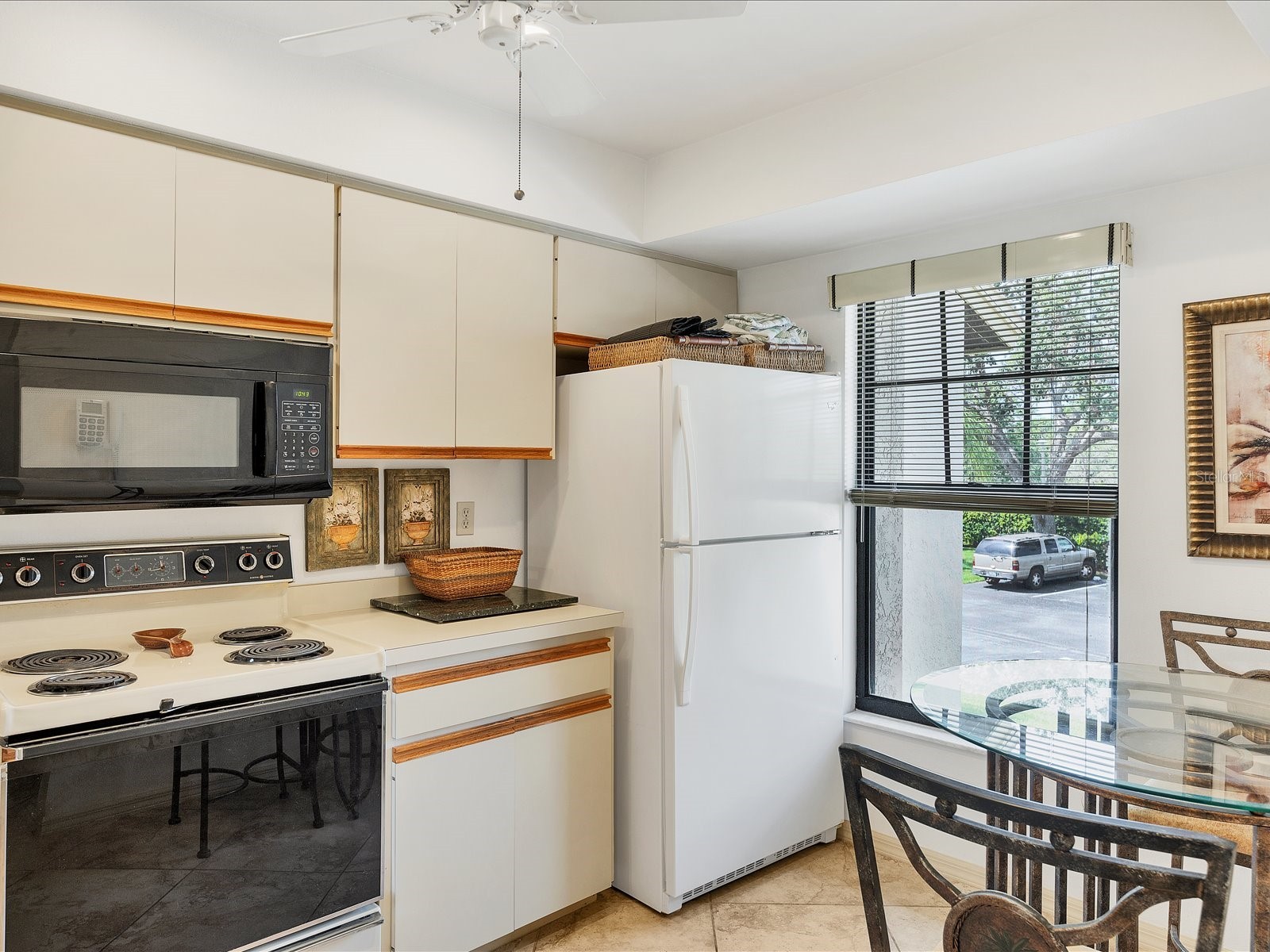 4440 Weybridge #4440 Sarasota FL 34235 A4688269 image17