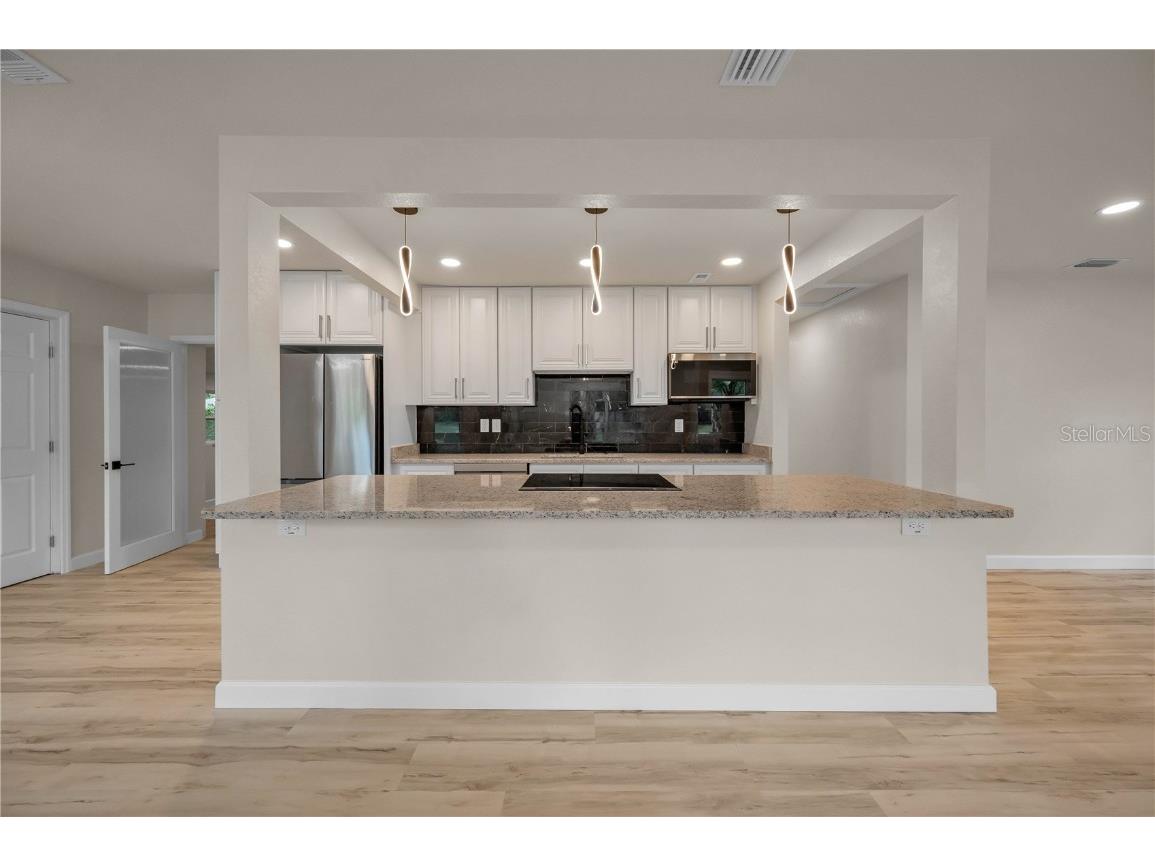 4441 16th Street N Saint Petersburg FL 33703 TB8401162 image15