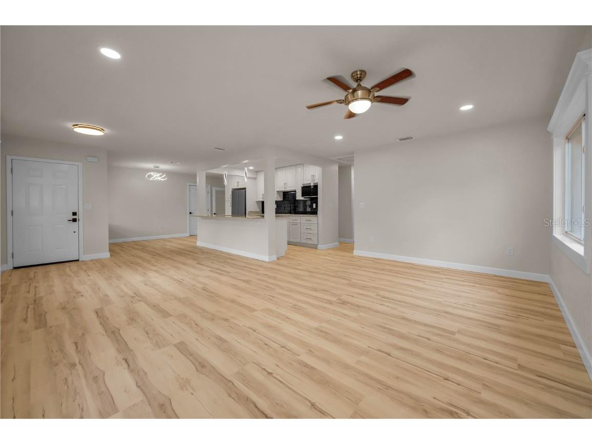 4441 16th Street N Saint Petersburg FL 33703 TB8401162 image17