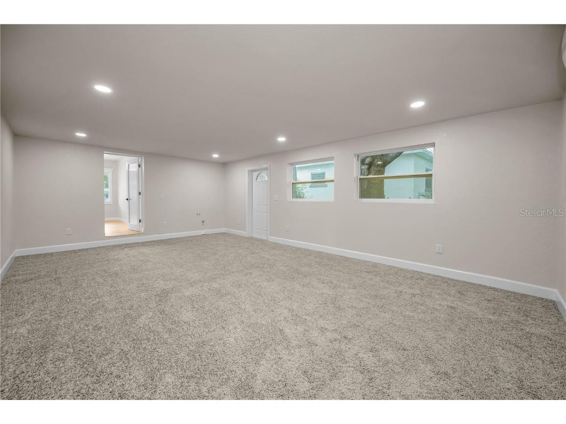 4441 16th Street N Saint Petersburg FL 33703 TB8401162 image19