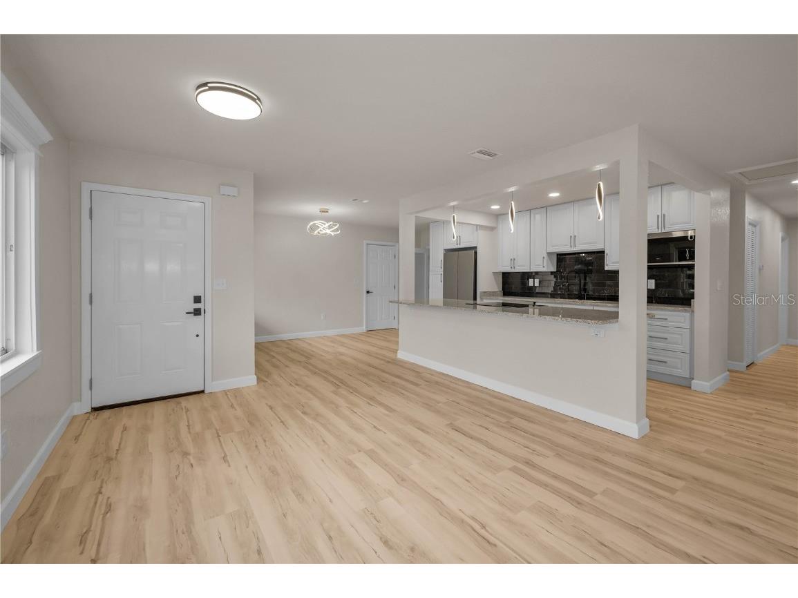 4441 16th Street N Saint Petersburg FL 33703 TB8401162 image5