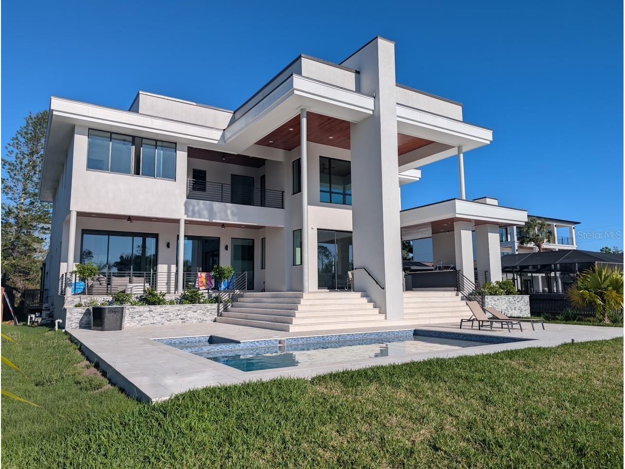 4441 Pompano Drive SE Saint Petersburg FL 33705 J999090 image1