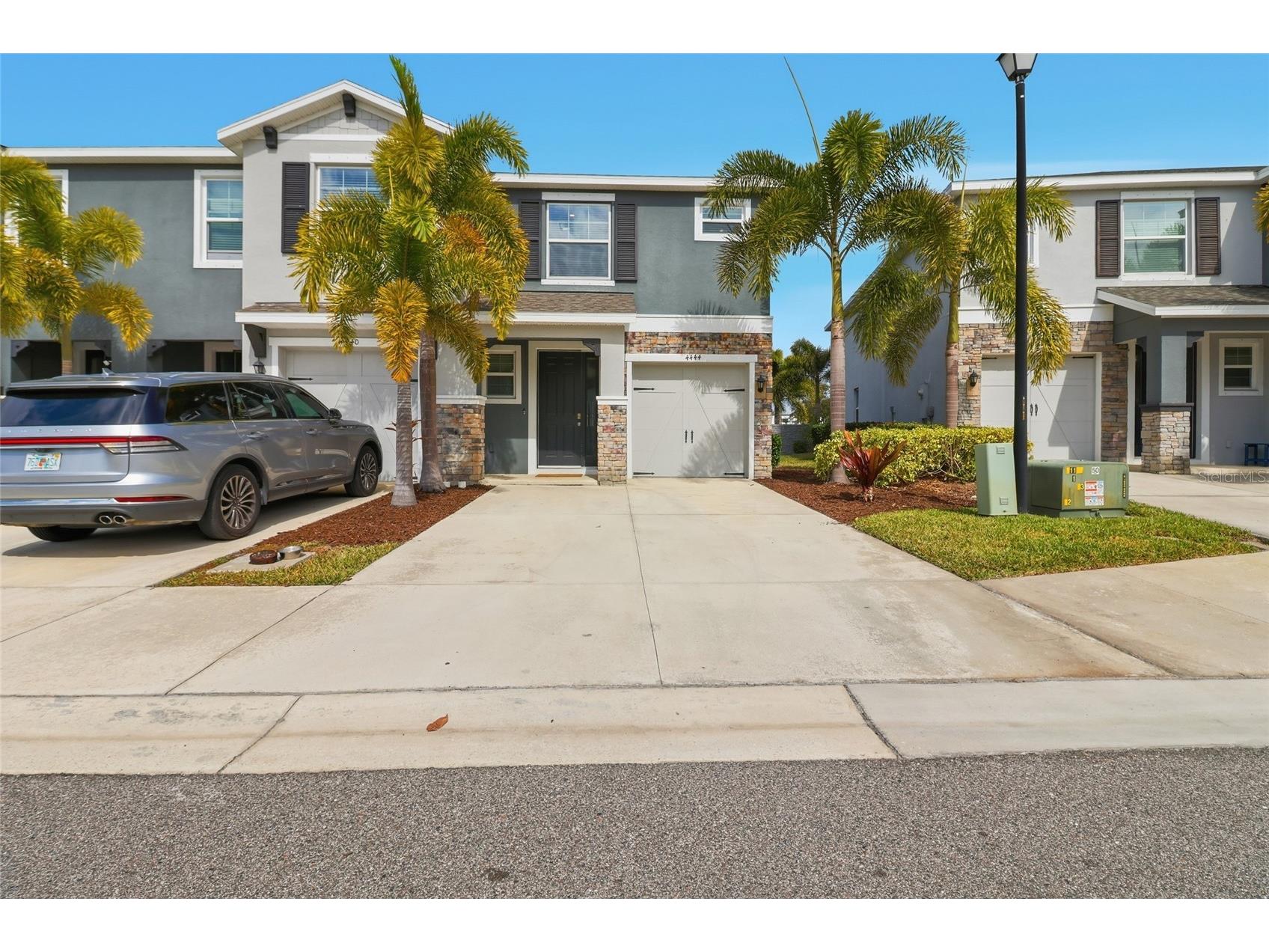 4444 Aqua Mirage Street Sarasota FL 34238 A4681729 image1