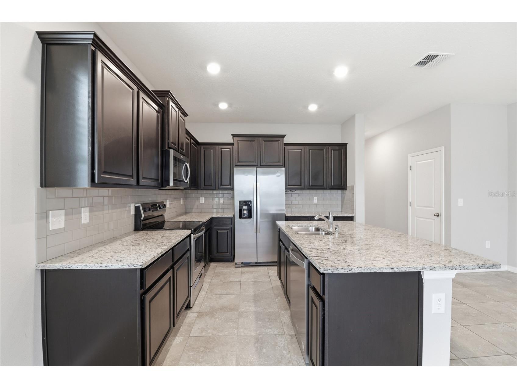 4444 Aqua Mirage Street Sarasota FL 34238 A4681729 image13