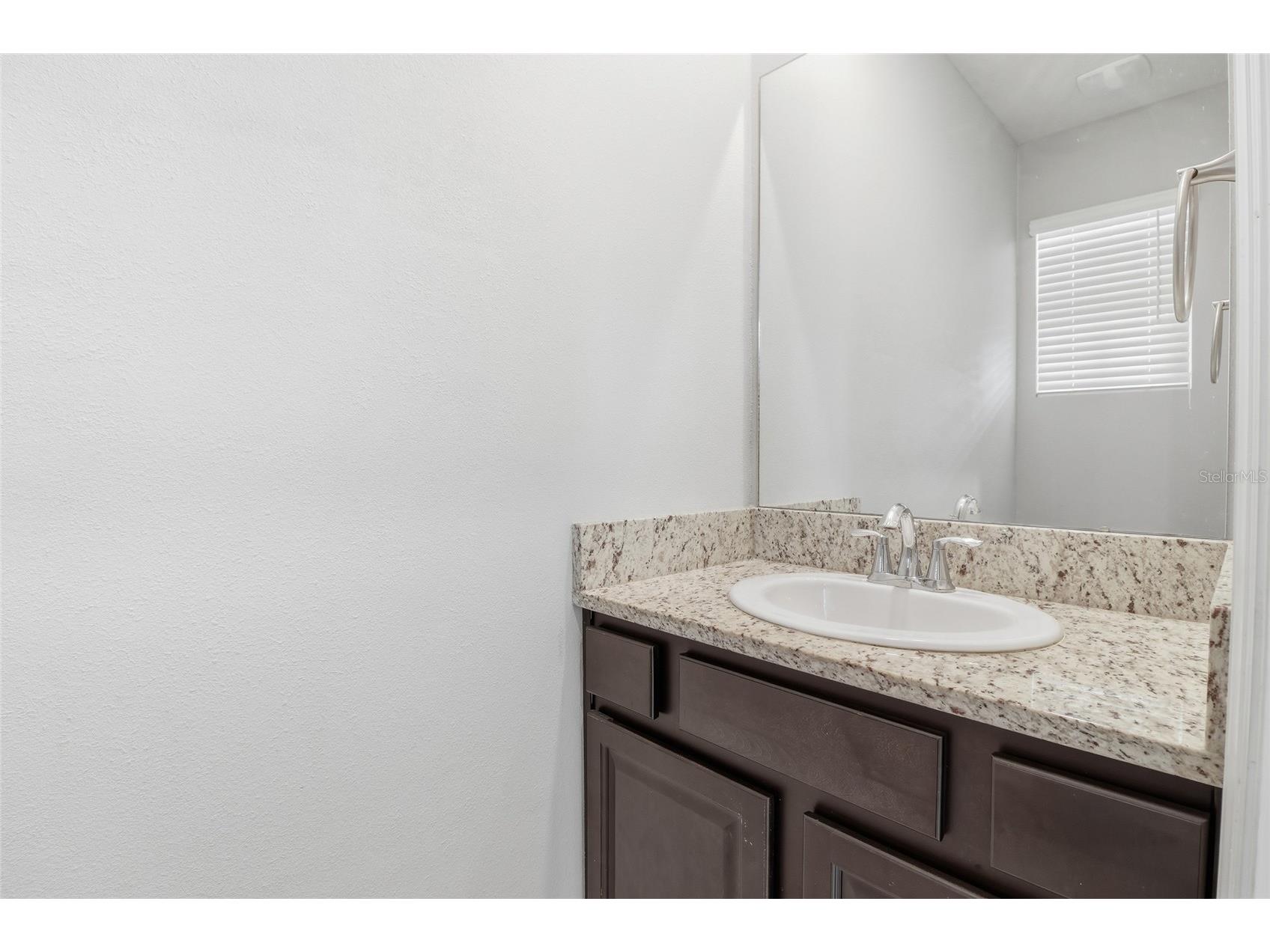 4444 Aqua Mirage Street Sarasota FL 34238 A4681729 image33