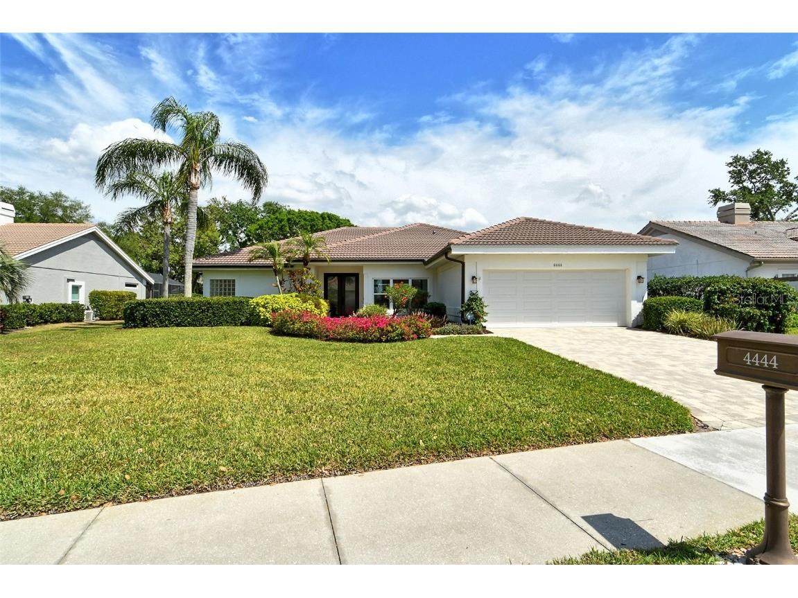 4444 Highland Oaks Circle Sarasota FL 34235 A4646032 image1