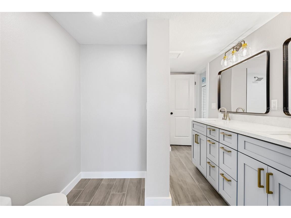 4444 Narraganset Trail #96 Sarasota FL 34233 A4666353 image18