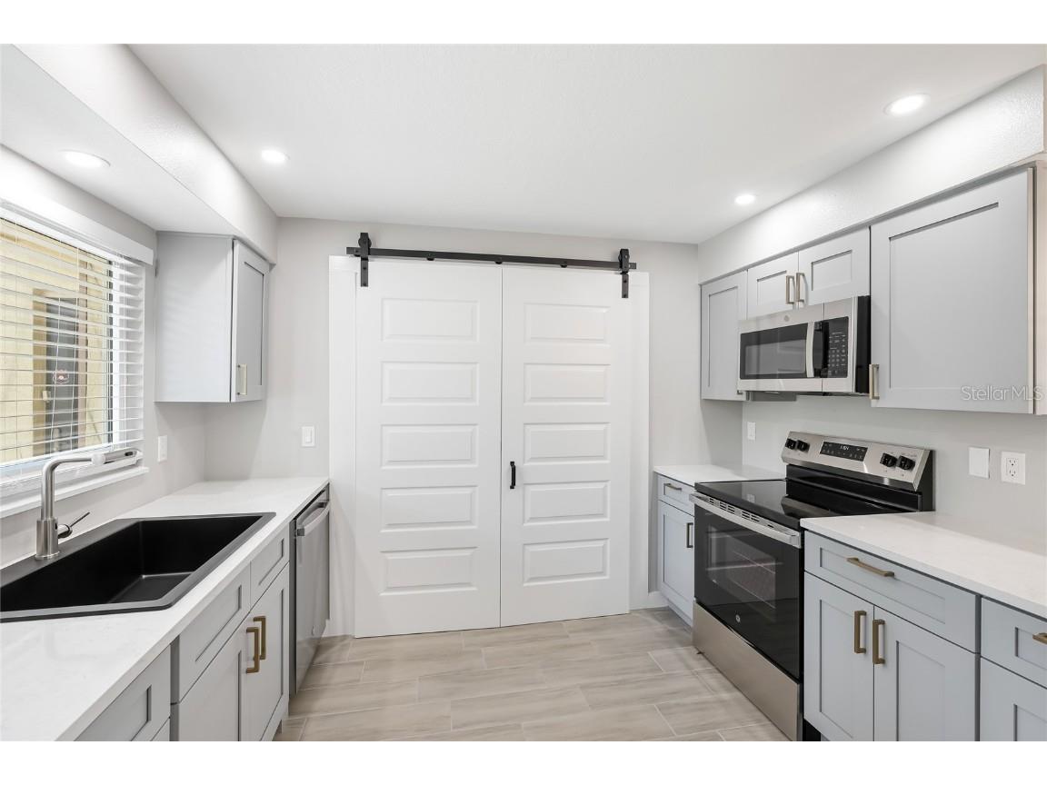 4444 Narraganset Trail #96 Sarasota FL 34233 A4666353 image4