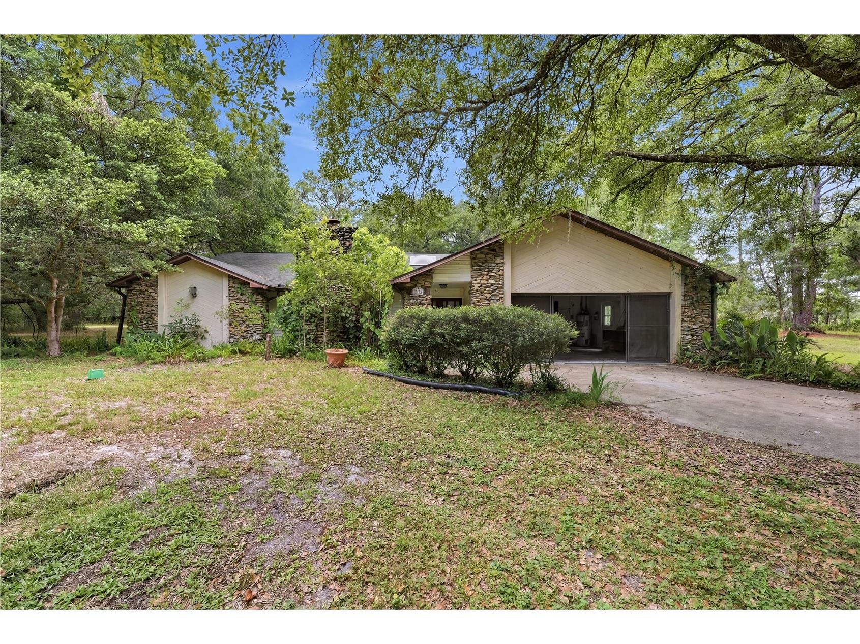 4444 Raines Road Brooksville FL 34604 W7887207 image1