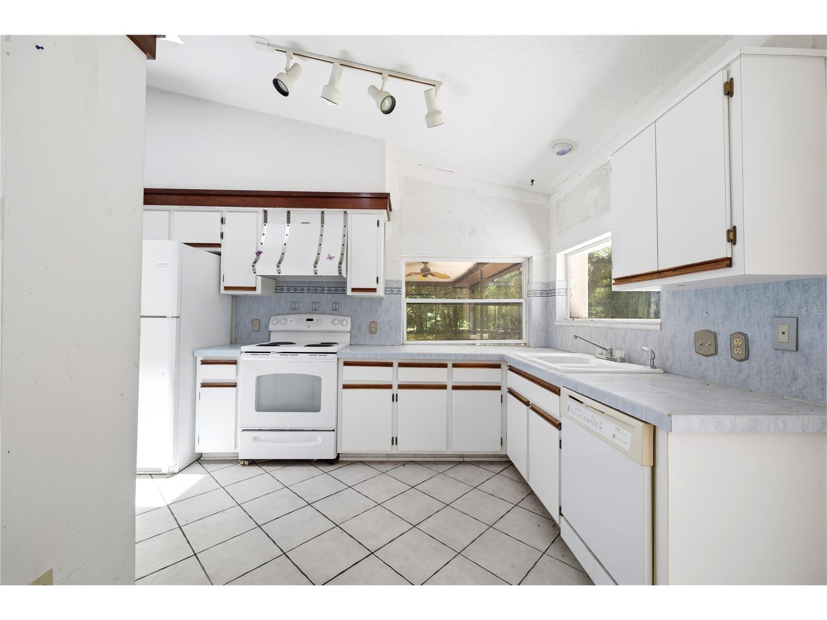 4444 Raines Road Brooksville FL 34604 W7887207 image10