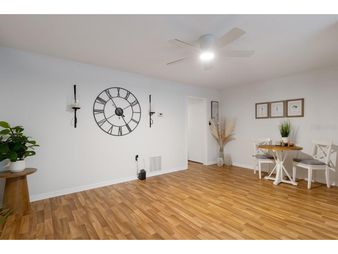 4444 Swift Road #4 Sarasota FL 34231 A4665781 image11