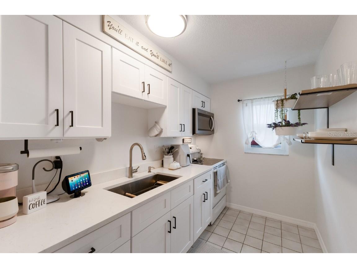 4444 Swift Road #4 Sarasota FL 34231 A4665781 image16