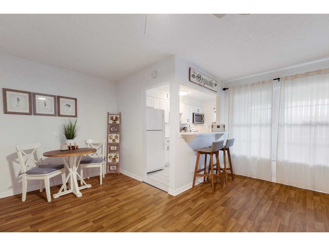 4444 Swift Road #4 Sarasota FL 34231 A4665781 image8