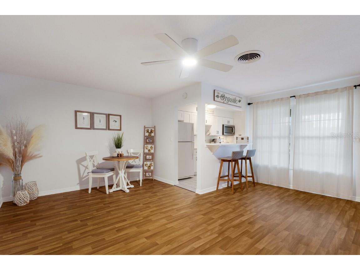 4444 Swift Road #4 Sarasota FL 34231 A4665781 image9