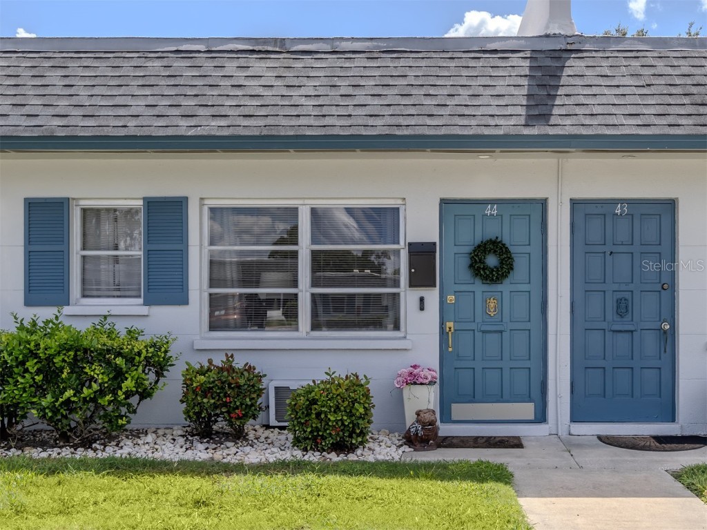4444 Swift Road #44 Sarasota FL 34231 A4664749 image2